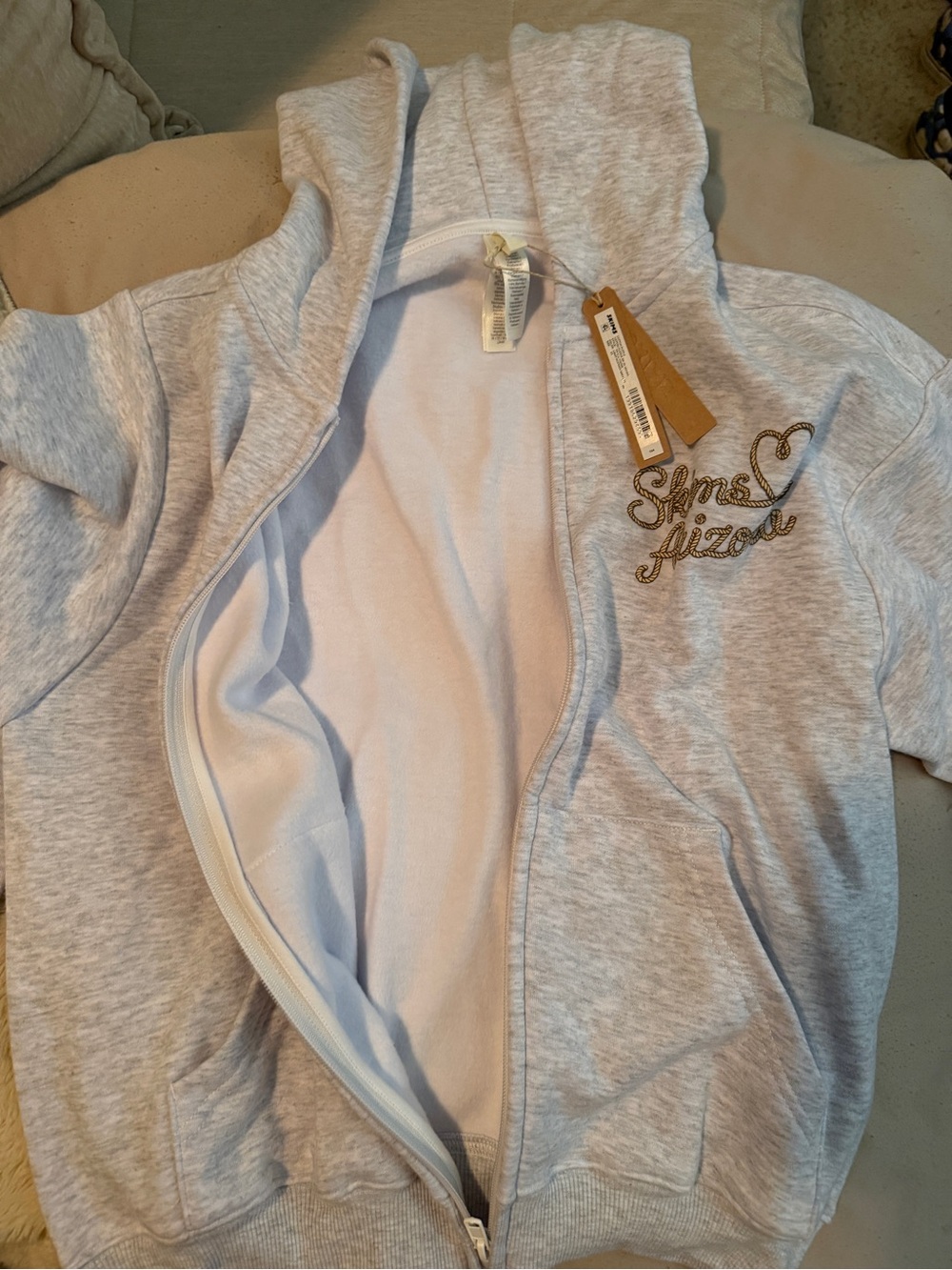 SKIMS❤️Arizona Scottsdale Limited Edition
EXCLUSIVE Western Zip Hoodie Grey S - Picture 4 of 4